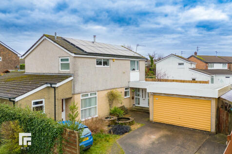 Pine Tree Close, Radyr, Cardiff 4 bed detached house for sale