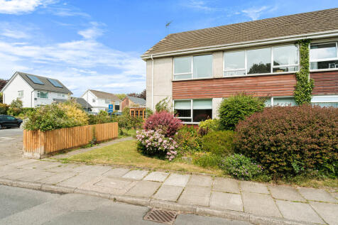 2 bedroom maisonette for sale