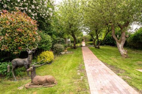 Long Orchard, Hamlet of Aley Green 4 bed detached house for sale