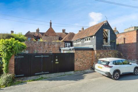 2 bedroom detached house for sale