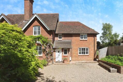 4 bedroom semi-detached house for sale