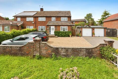 4 bedroom semi-detached house for sale