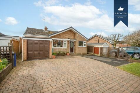 4 bedroom detached bungalow for sale