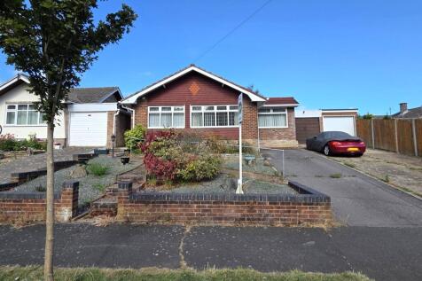 BEAUFORT AVENUE, FAREHAM 3 bed detached bungalow for sale
