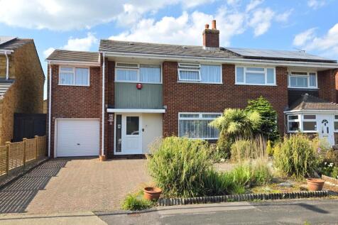 4 bedroom semi-detached house for sale