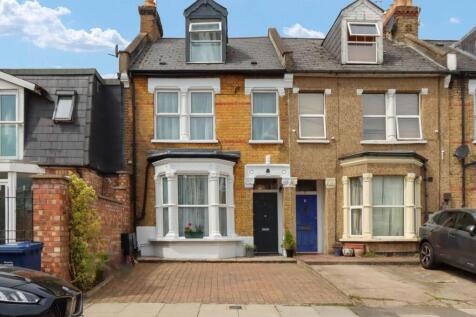 Parkhurst Road, London 3 bed terraced house for sale