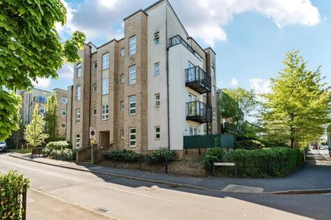 Hut Farm Place, Chandlers Ford 1 bed flat for sale