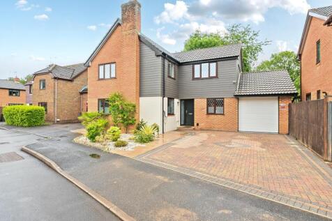 5 bedroom detached house for sale