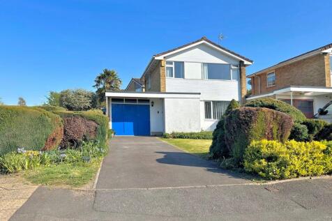 3 bedroom link detached house for sale