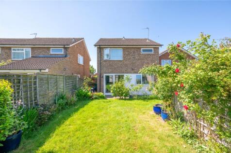 Maplefield, Park Street, St. Albans... 3 bed detached house for sale