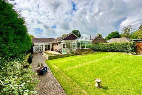 Ersham Road, Hailsham, East Sussex, BN27 4 bed bungalow for sale