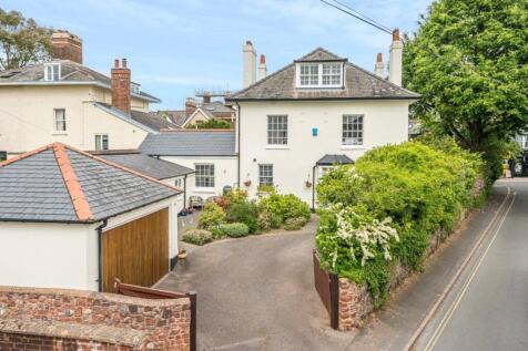 5 bedroom semi-detached house for sale