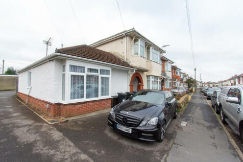 2 bedroom semi-detached bungalow for sale