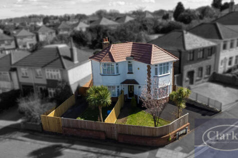 Wroxham Road, Poole, Dorset 3 bed detached house for sale