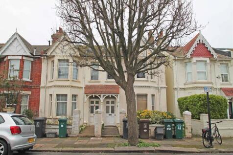 2 bedroom maisonette for sale