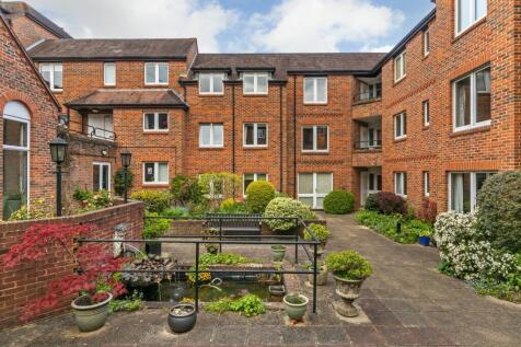 St. Swithun Street, Winchester, SO23 2 bed flat for sale