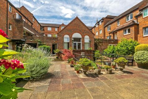 St. Swithun Street, Winchester, SO23 2 bed flat for sale