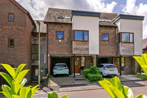 Court Road, Kings Worthy, SO23 4 bed townhouse for sale