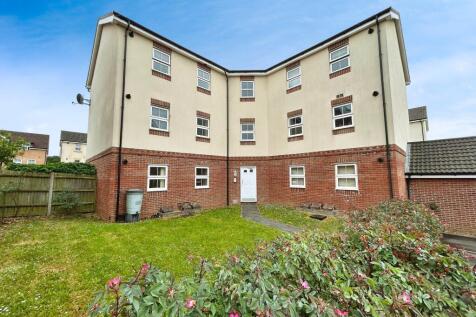 2 bedroom ground floor flat for sale