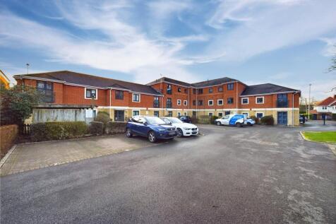 Bonham Court, Robinhood Lane... 2 bed apartment for sale