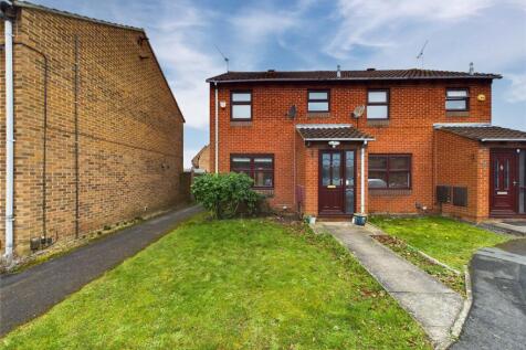 Chilcombe Way, Lower Earley, Reading... 3 bed semi