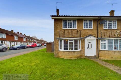 Southgate, Crawley 3 bed end of terrace house for sale