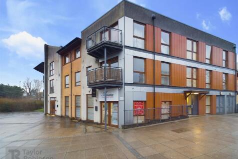 Three Bridges, Crawley 2 bed apartment for sale