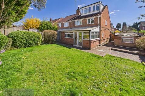 4 bedroom semi-detached house for sale