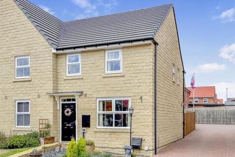 3 bedroom semi-detached house for sale