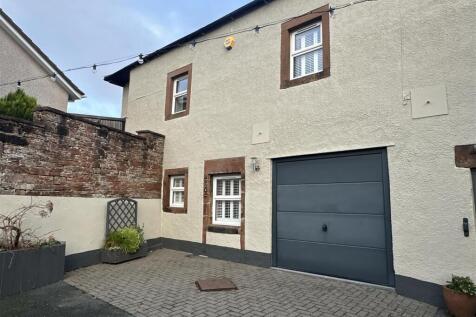 2 bedroom semi-detached house for sale