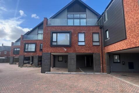 Stratford Road, Wolverton, Milton Keynes 4 bed house for sale