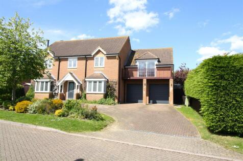 5 bedroom detached house for sale