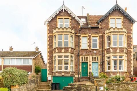6 bedroom house for sale