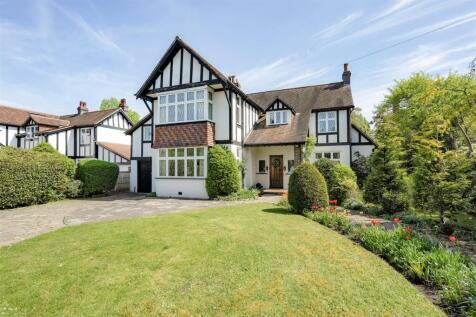 5 bedroom detached house for sale