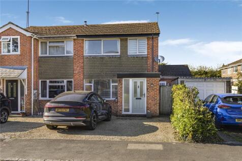 Rannal Drive, Oxfordshire OX39 3 bed semi