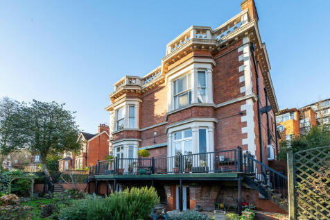 6 bedroom apartment for sale