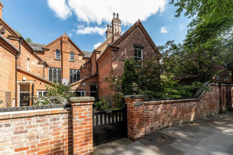 3 bedroom apartment for sale