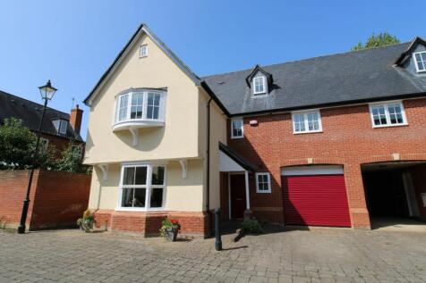 Willow Lane, Stony Stratford, Milton... 5 bed semi