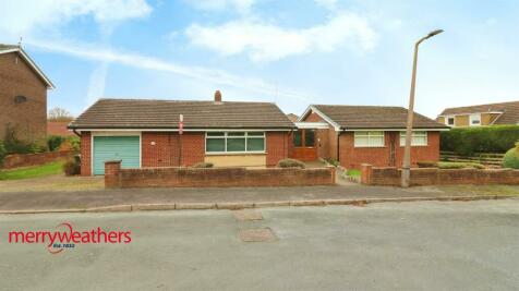 4 bedroom detached bungalow for sale