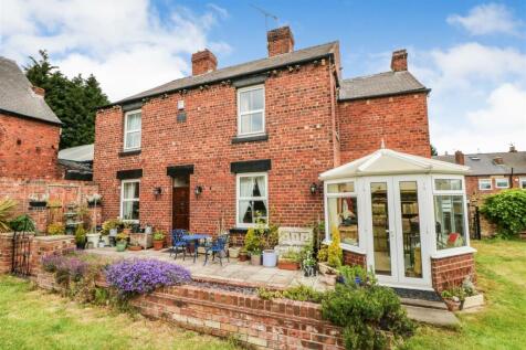 Church Street, Royston, Barnsley 4 bed detached house for sale