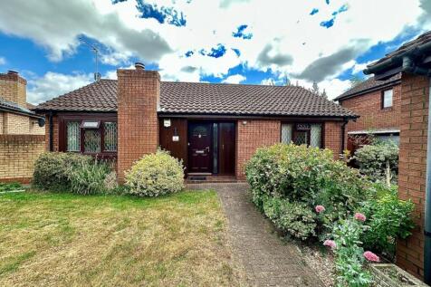 Grangewood, East Hunsbury... 2 bed detached bungalow for sale