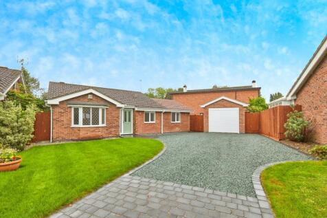 Selwyn Close, Alrewas 3 bed detached bungalow for sale