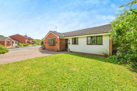 Mawgan Drive, Lichfield 5 bed detached bungalow for sale