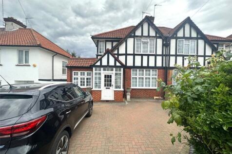 Ellesmere Avenue, Mill Hill, London, NW7 3 bed semi