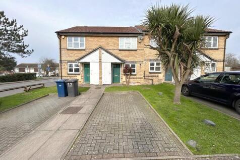 Corner Mead, London, NW9 2 bed terraced house for sale