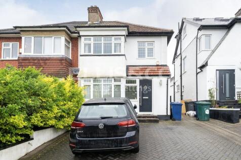 Deans Lane, Edgware, Middlesex, HA8 3 bed semi
