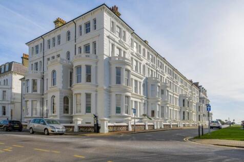 Howard Square, Eastbourne 3 bed apartment for sale