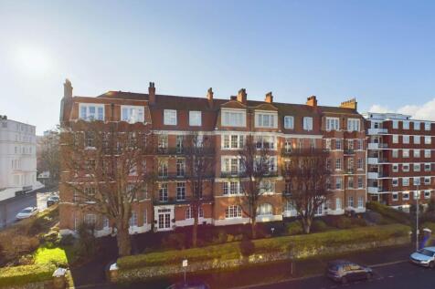Hartington Place, Eastbourne 3 bed apartment for sale