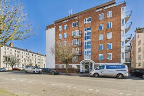 Howard Sqaure, Eastbourne 1 bed flat for sale