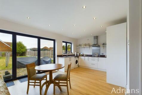 3 bedroom bungalow for sale